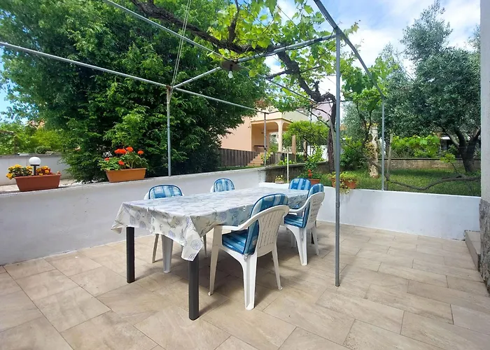 Kraljic By Interhome شقة